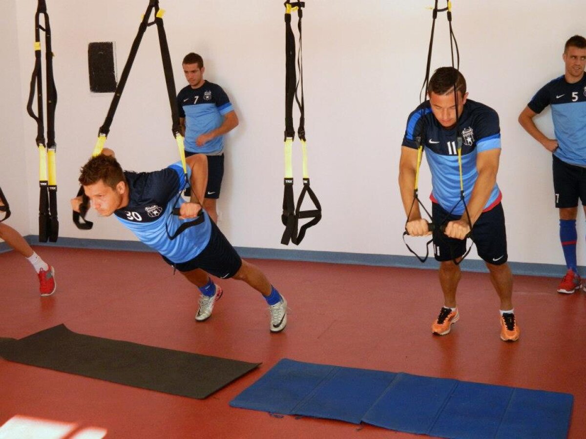 FOTO Suspendaţi în corzi » Antrenamente revoluţionare ale steliştilor în noua sală de forţă