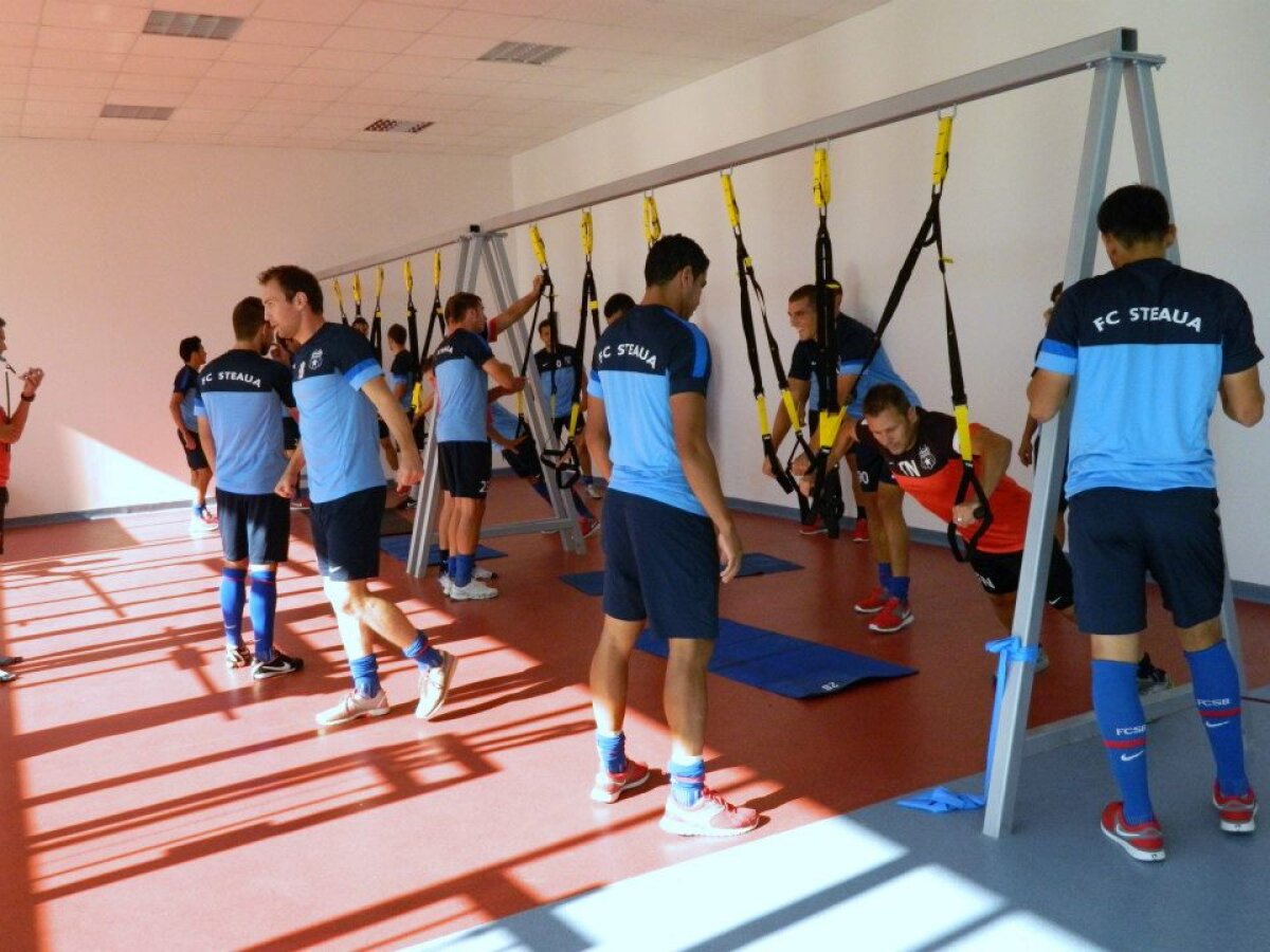 FOTO Suspendaţi în corzi » Antrenamente revoluţionare ale steliştilor în noua sală de forţă