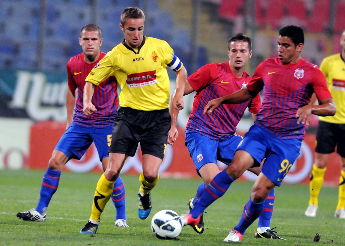 VIDEO Steaua - Ceahlăul 3-0 » "Motoretele" lui Reghe se distanţează de rivale