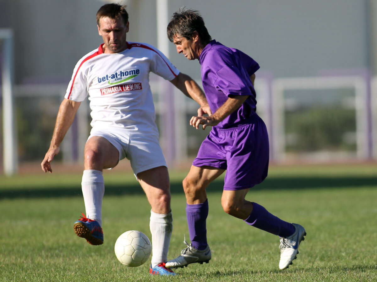 Iosif Rotariu a fost aplaudat la scenă deschisă la prima partidă oficială pentru noua Poli: ”Am avut din nou emoţii”