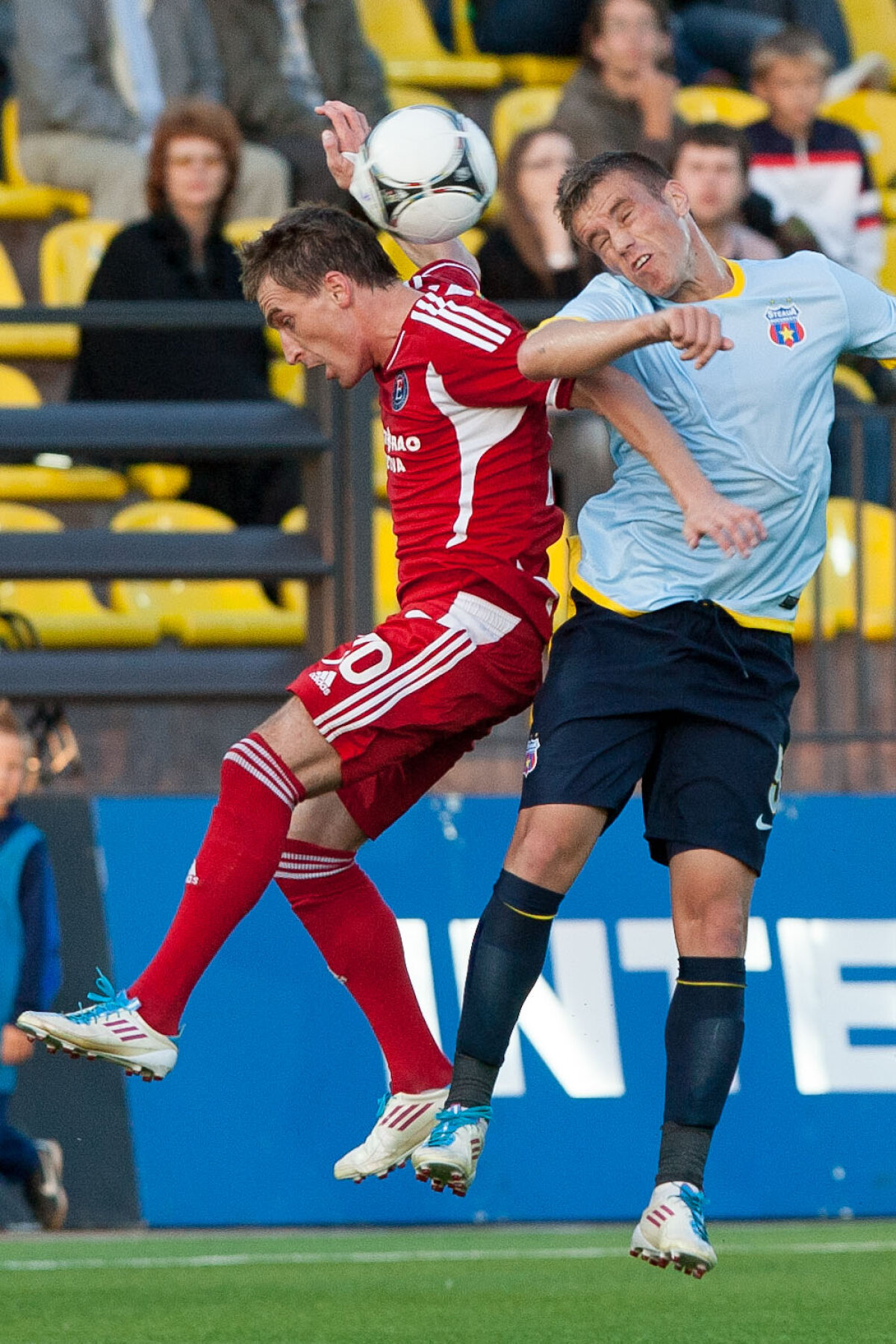 FOTO ŞI VIDEO Ekranas - Steaua 0-2 » Roş-albaştrii au rezolvat calificarea încă de la meciul tur