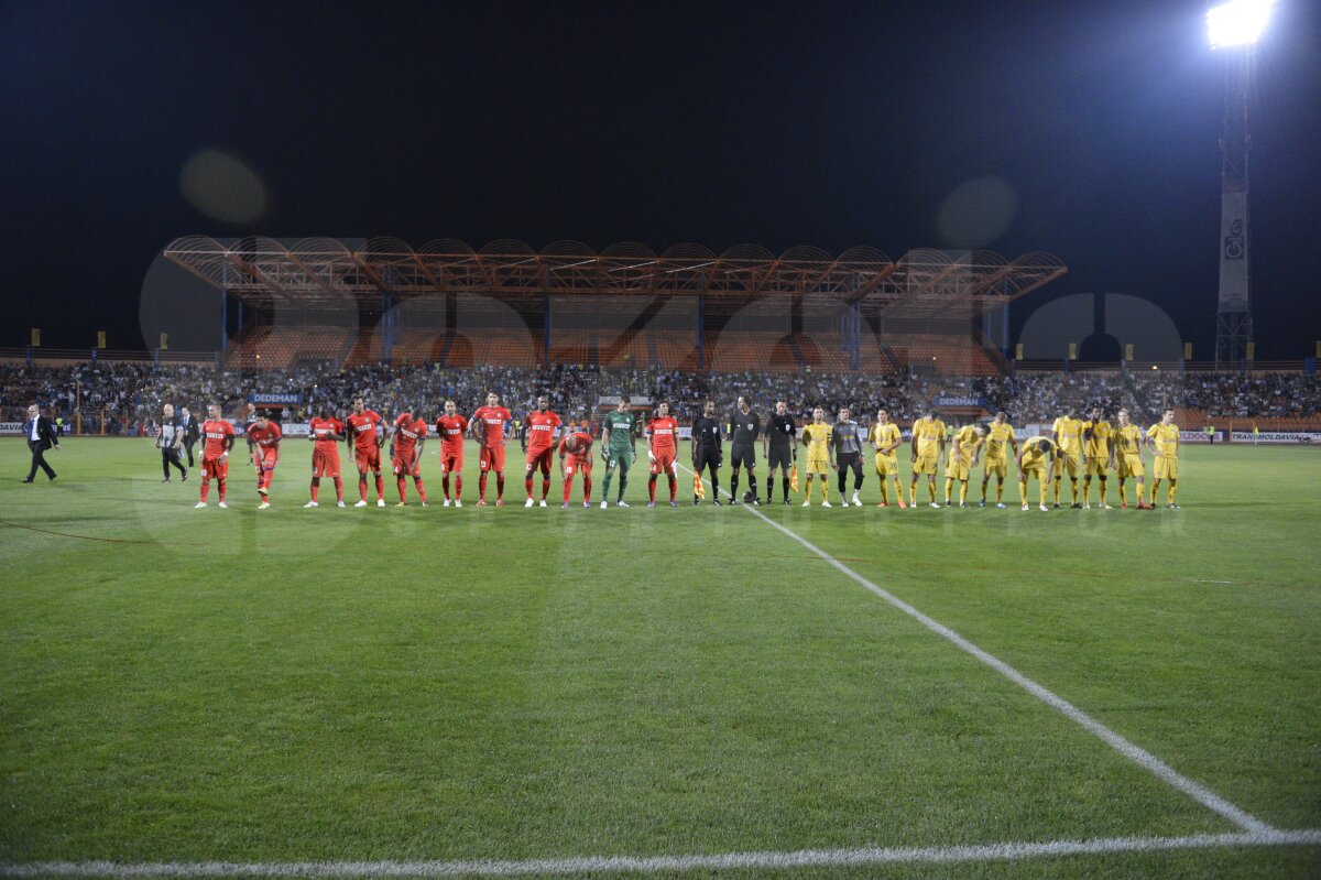 FC Vaslui - Internazionale Milano 0-2 » Prea mici pentru Sneijder şi Milito