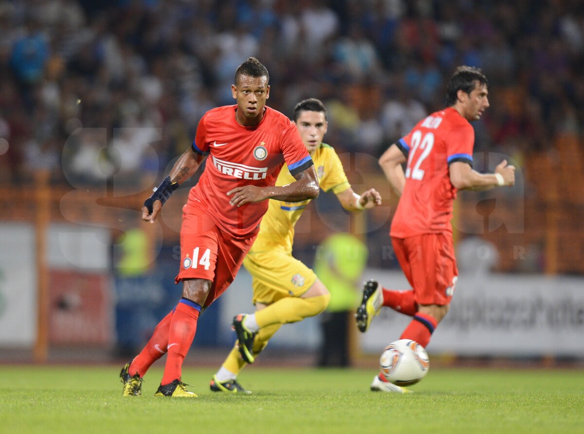 FC Vaslui - Internazionale Milano 0-2 » Prea mici pentru Sneijder şi Milito