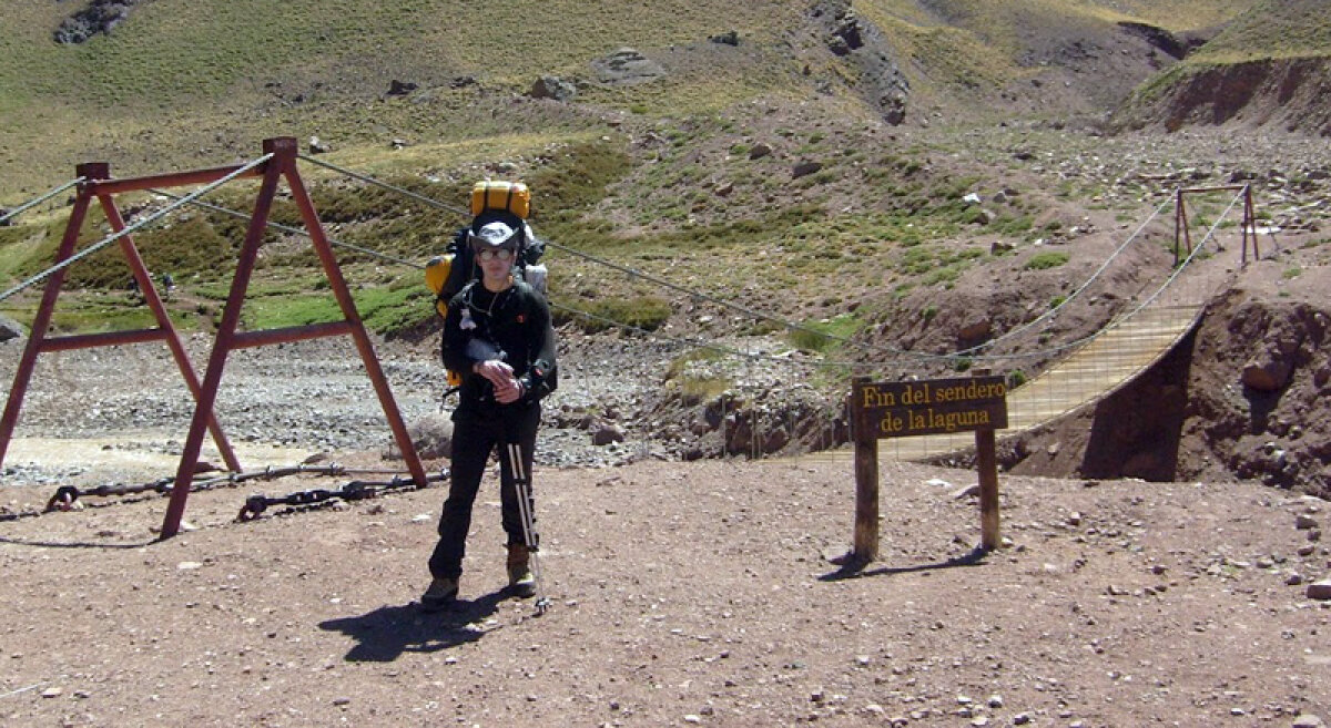 Povestea primei expediţii medicale româneşti la mare altitudine » Alpiniştii Iulian Sîrbu şi Marius Roca au urcat, în 2011, pe ”acoperişul” Americii de Sud