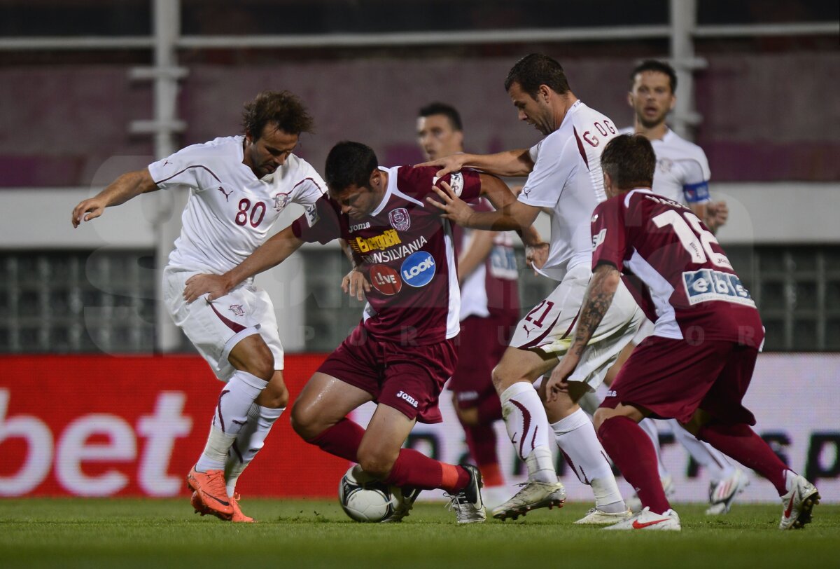 FOTO ŞI VIDEO Rapid - CFR Cluj 3-2 » Giuleştenii au revenit jucînd în zece după 0-2 la pauză