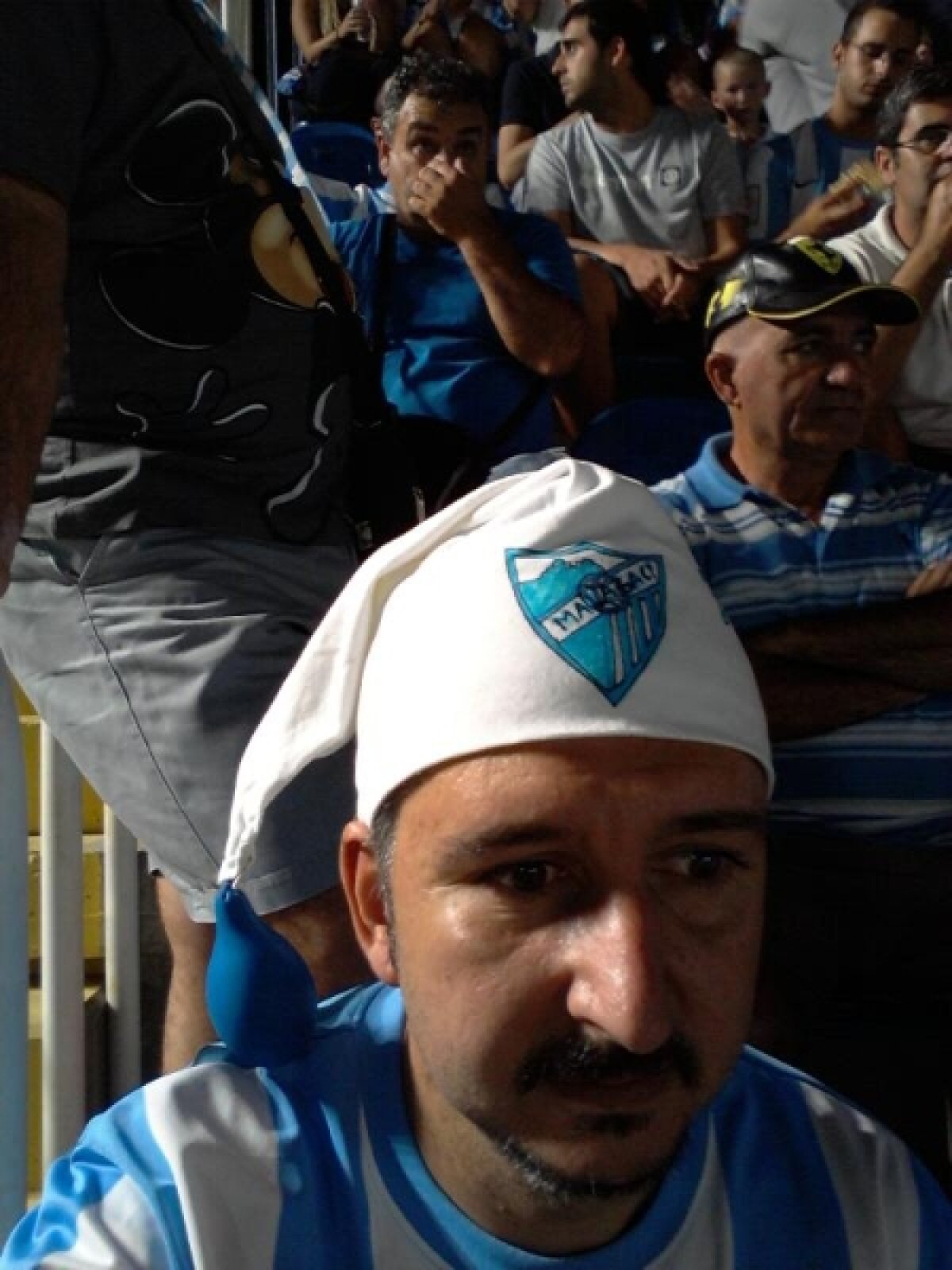 Fanii Malagăi au venit la stadion în pijamale. Nu pentru petrecere :O