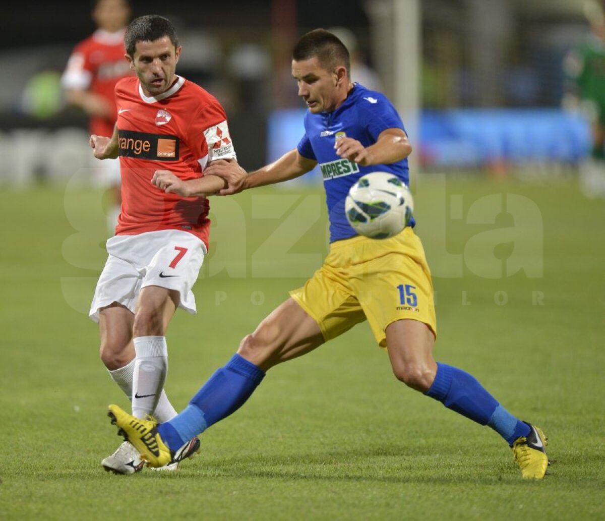 FOTO&VIDEO Ţucudean i-a salvat pe "cîini" în ultimele secunde » Dinamo - Petrolul 2-1