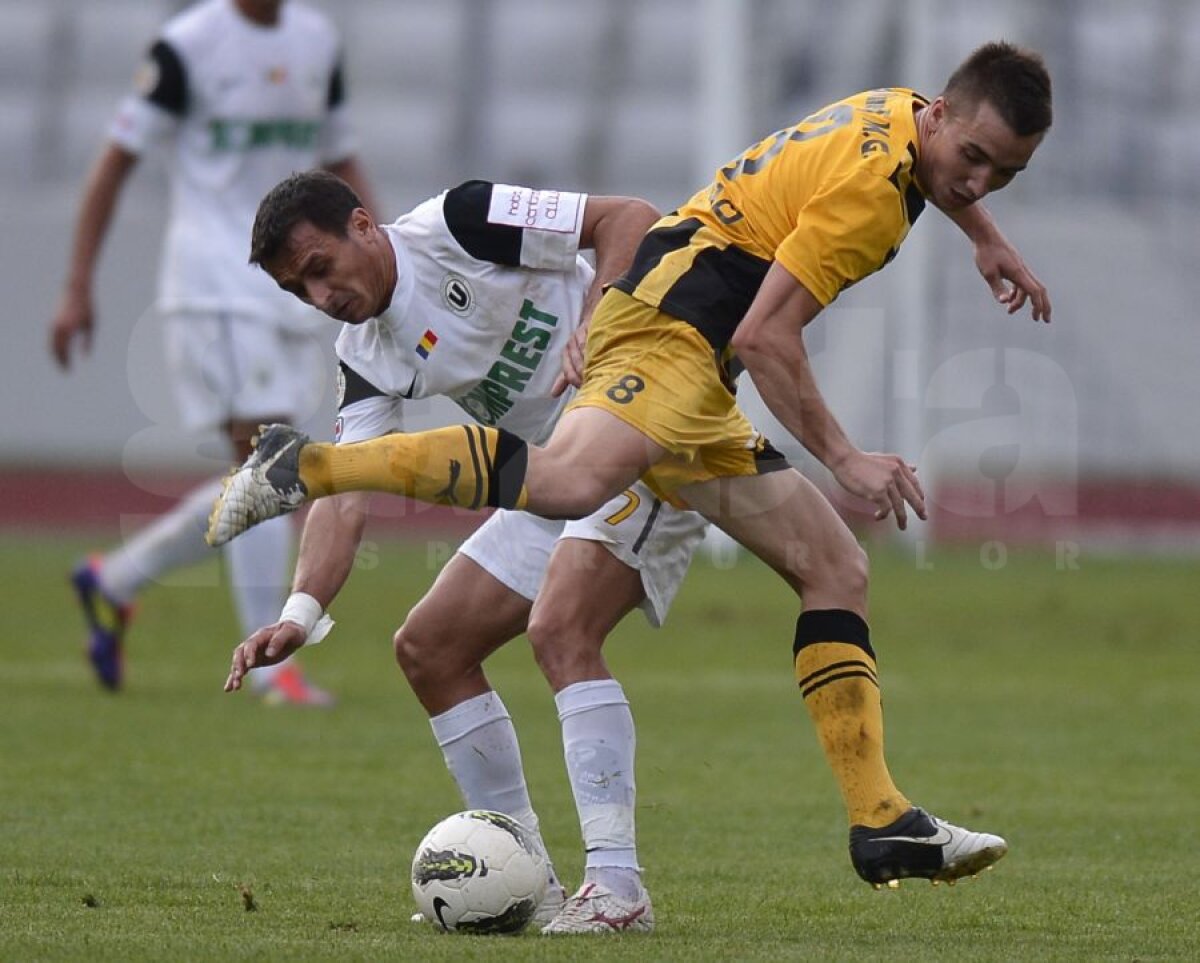 FOTO&VIDEO "Păun"-ul salvator » Golul fostului dinamovist a adus un punct pentru Braşov, 1-1, la U Cluj