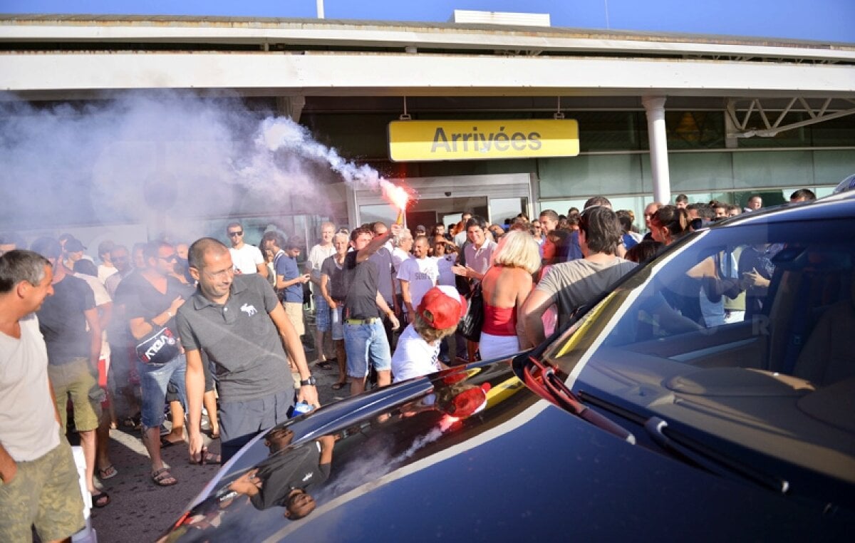 FOTO Prima zi a lui Mutu la Ajaccio » De la sosirea pe aeroport, pînă la primul antrenament cu noua lui echipă