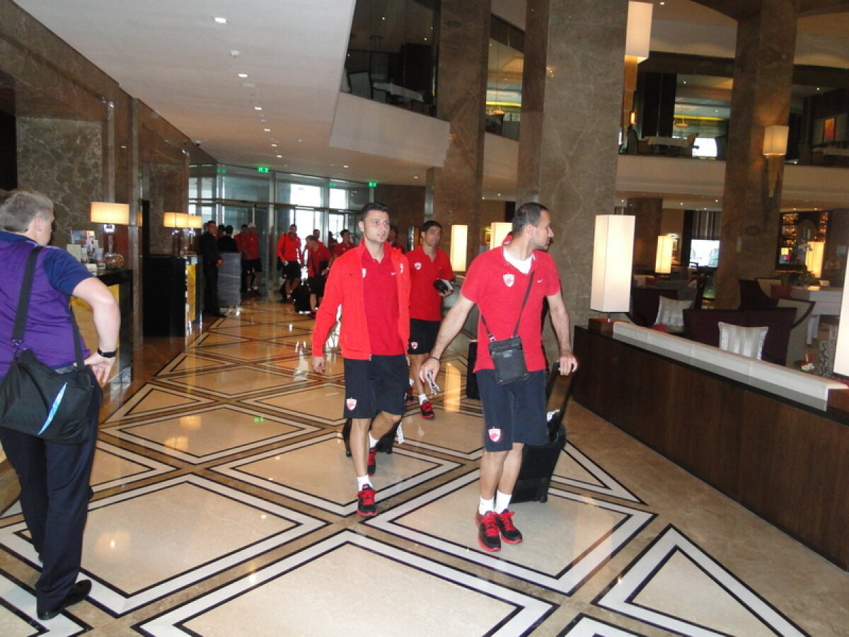 GALERIE FOTO Dinamo a ajuns la Harkov » Issa Ba n-a făcut deplasarea, iată lotul "cîinilor"