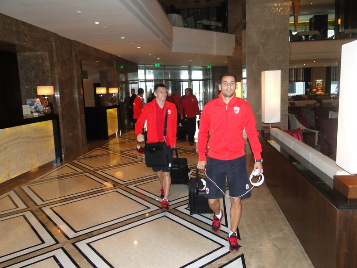 GALERIE FOTO Dinamo a ajuns la Harkov » Issa Ba n-a făcut deplasarea, iată lotul "cîinilor"