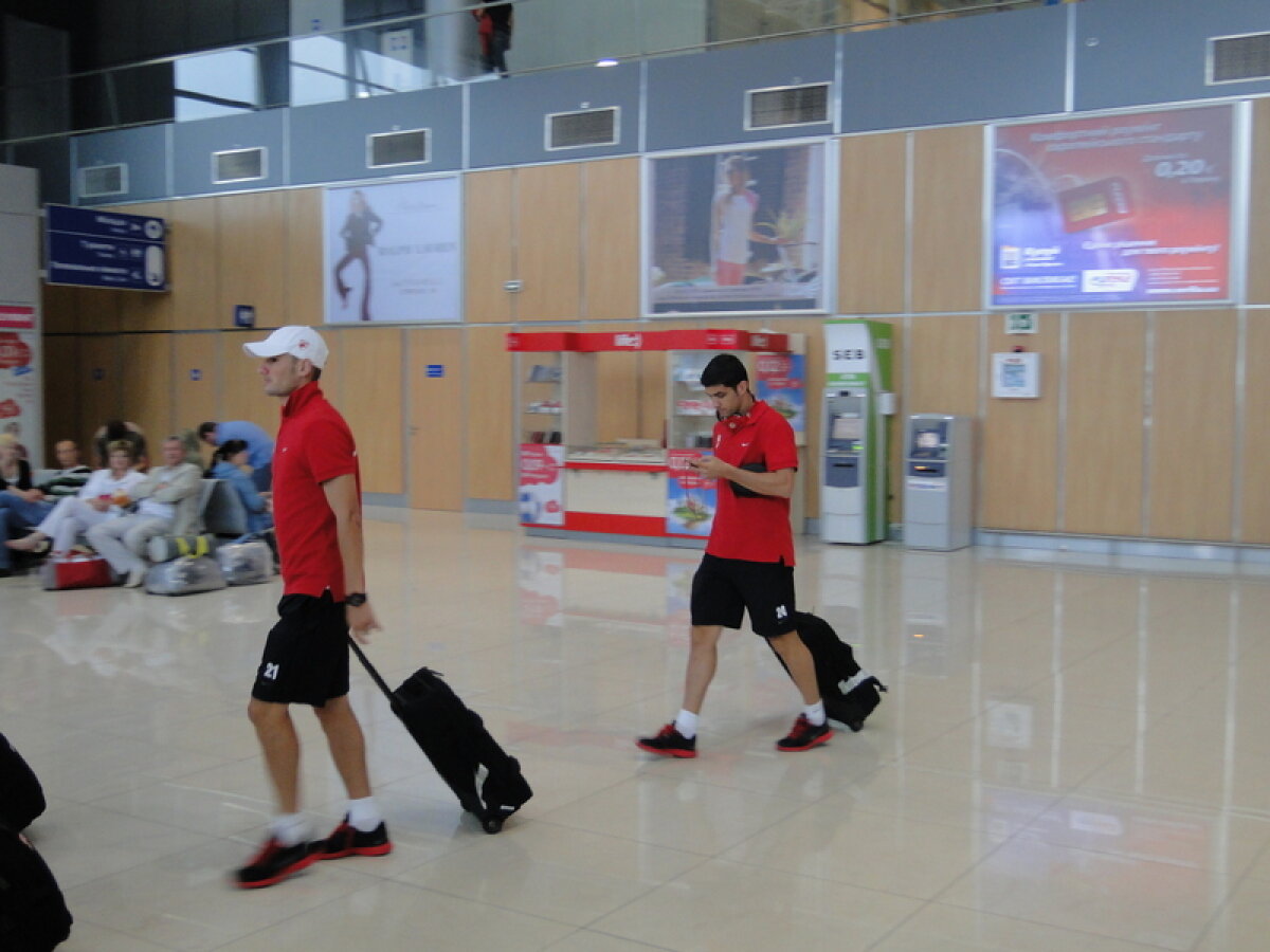 GALERIE FOTO Dinamo a ajuns la Harkov » Issa Ba n-a făcut deplasarea, iată lotul "cîinilor"