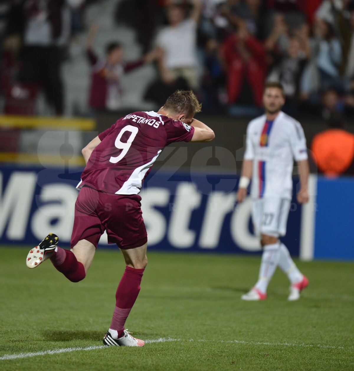 FOTO ŞI VIDEO CFR Cluj în grupele UEFA Champions League » CFR Cluj - FC Basel 1-0