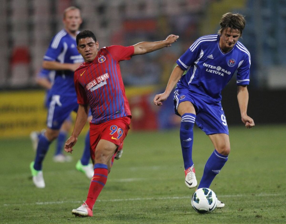 FOTO Steaua - Ekranas 3-0 » Roş-albaştrii s-au calificat în grupele EL!