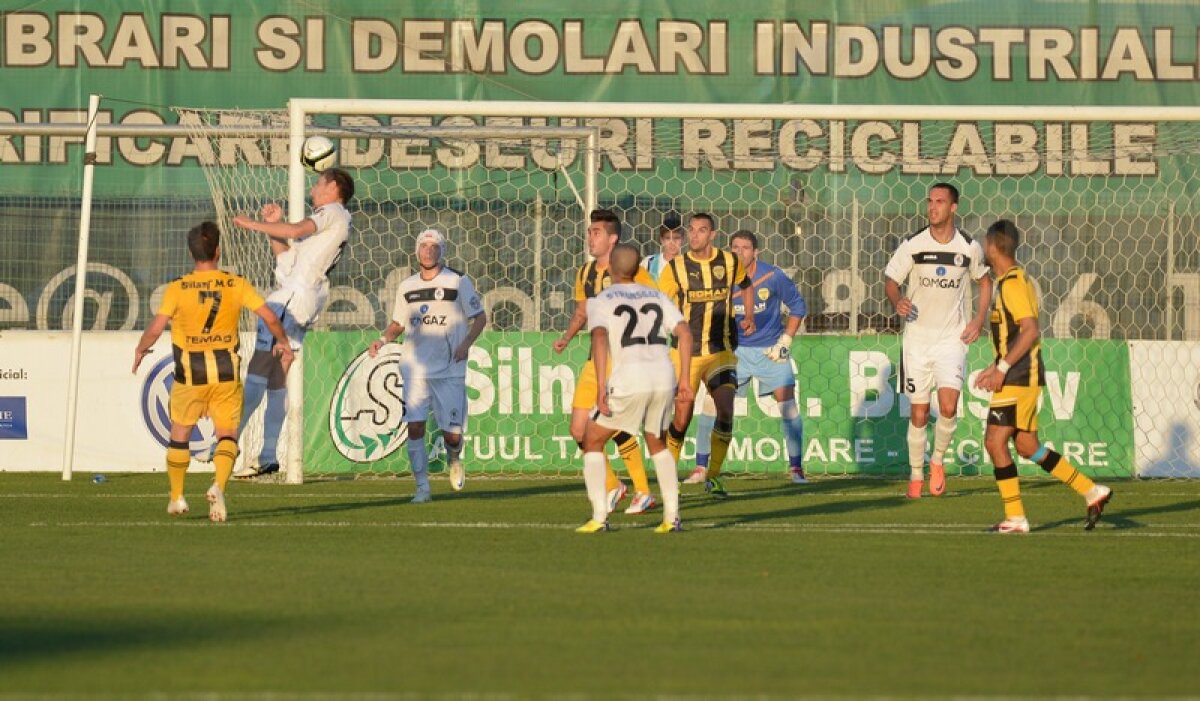 VIDEO şi FOTO FC Braşov - Gaz Metan 3-1 » Medieşenii continuă seria neagră de pe terenul "stegarilor"