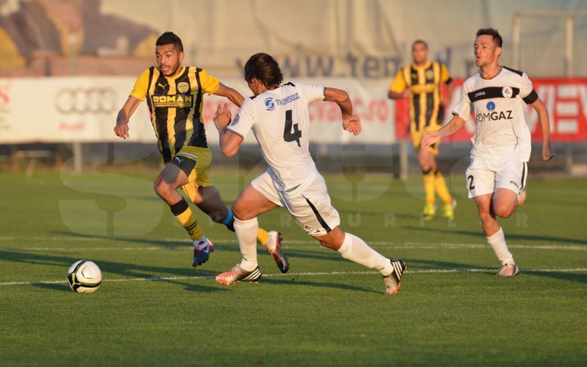 VIDEO şi FOTO FC Braşov - Gaz Metan 3-1 » Medieşenii continuă seria neagră de pe terenul "stegarilor"