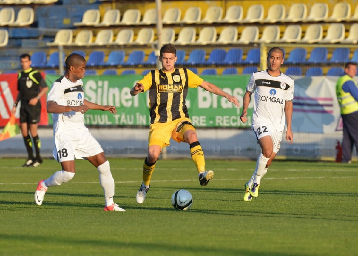 VIDEO şi FOTO FC Braşov - Gaz Metan 3-1 » Medieşenii continuă seria neagră de pe terenul "stegarilor"