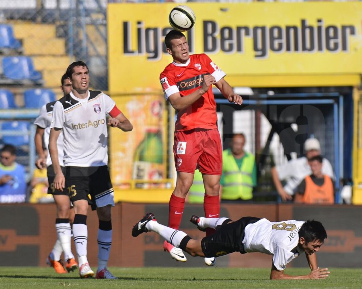 FOTO&VIDEO "Cîini" puşi cu botul pe labe » Astra a învins Dinamo cu 1-0