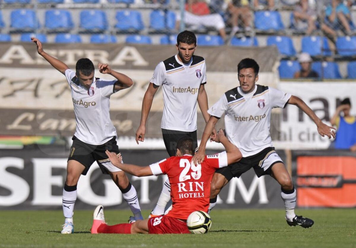 FOTO&VIDEO "Cîini" puşi cu botul pe labe » Astra a învins Dinamo cu 1-0