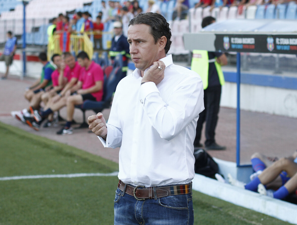 FOTO&VIDEO » Fortăreaţa Ghencea: Steaua a bătut iar Oţelul (2-1) într-un joc care a pornit furtunos, apoi s-a stins