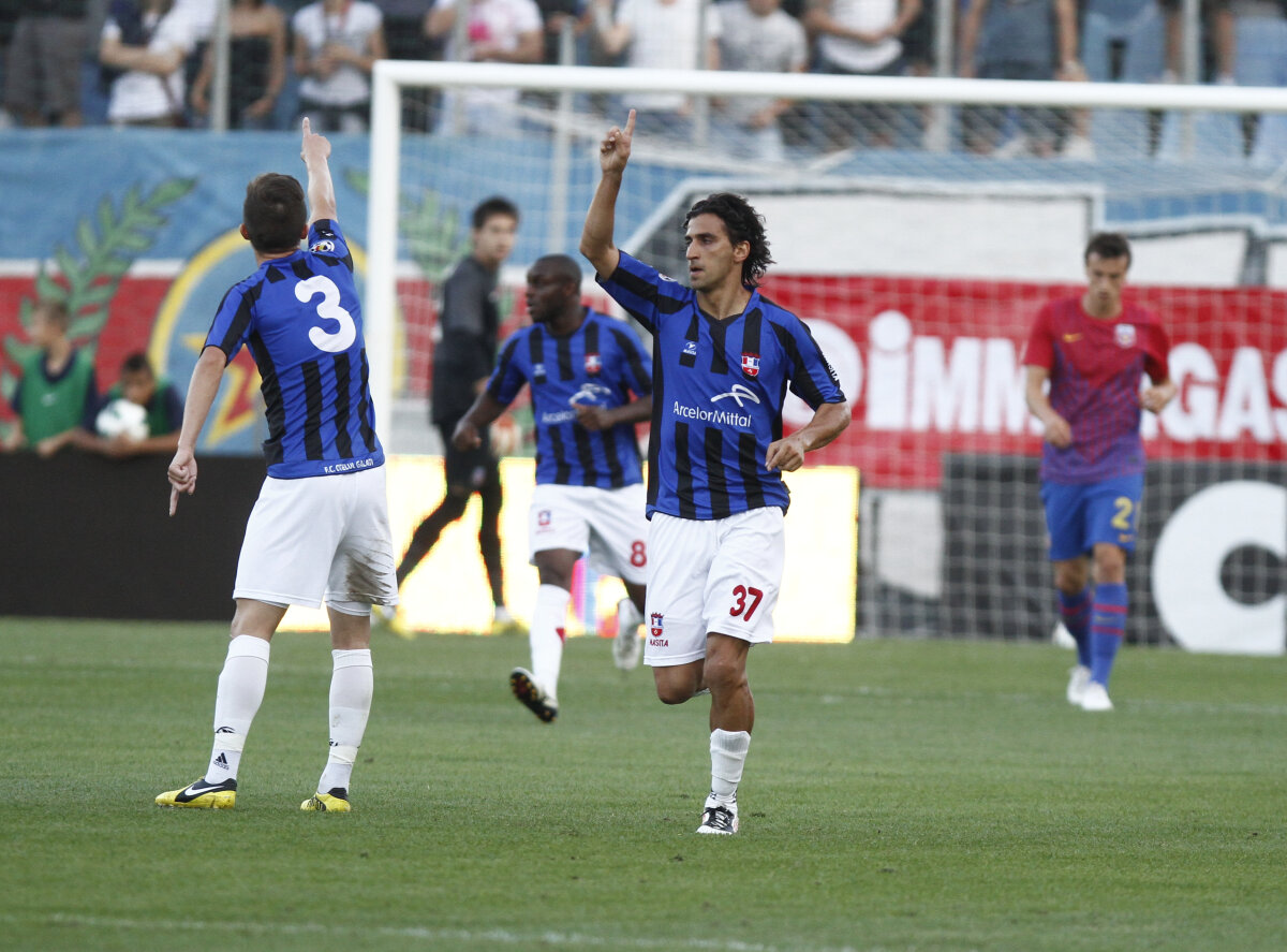 FOTO&VIDEO » Fortăreaţa Ghencea: Steaua a bătut iar Oţelul (2-1) într-un joc care a pornit furtunos, apoi s-a stins