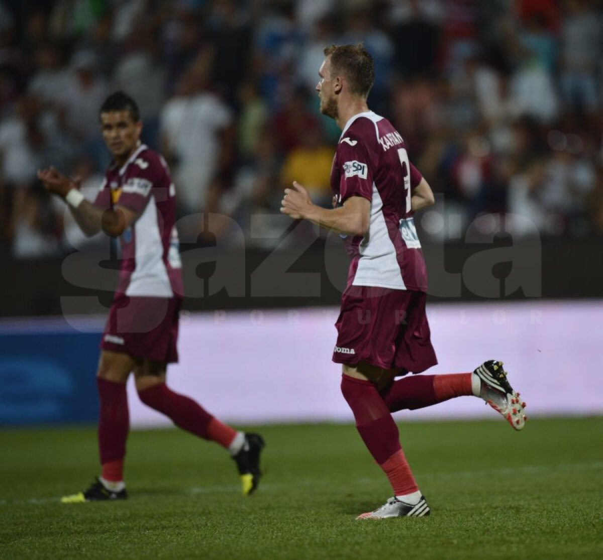 VIDEO&FOTO Egal dramatic în Gruia » CFR Cluj - Petrolul 2-2