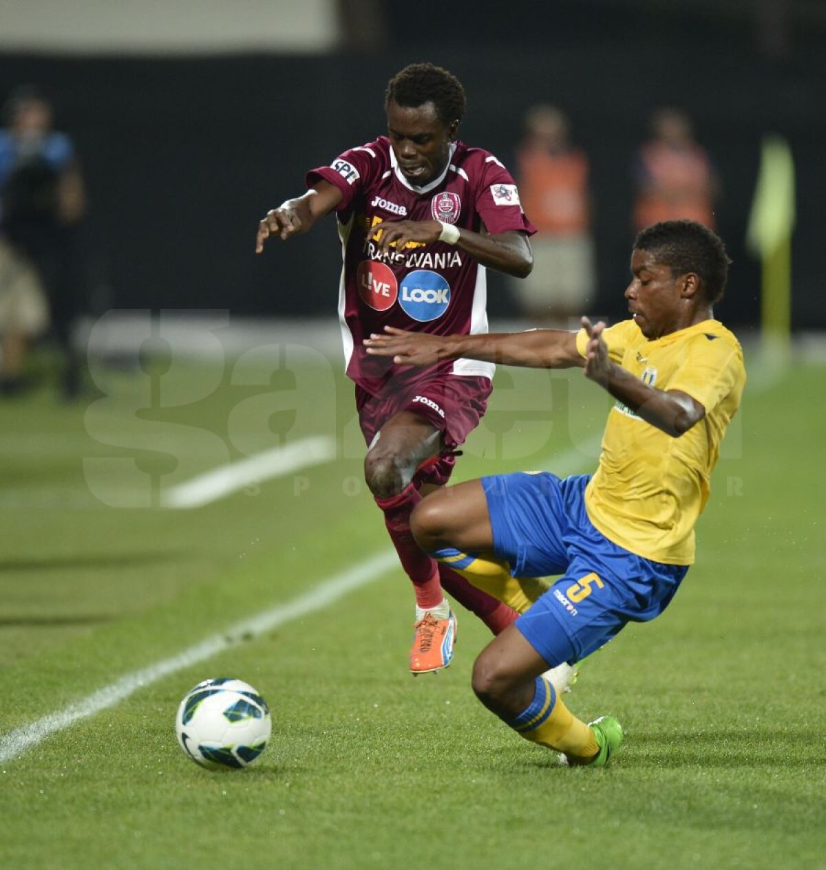 VIDEO&FOTO Egal dramatic în Gruia » CFR Cluj - Petrolul 2-2