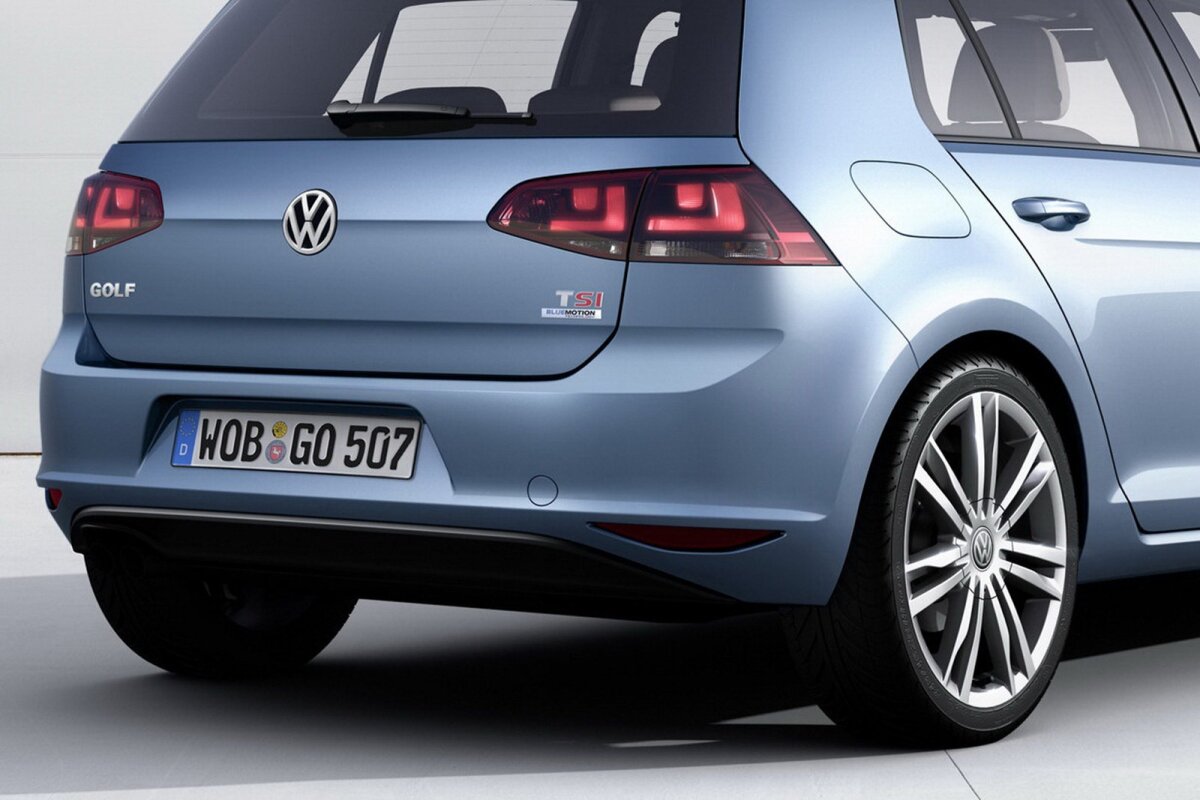 Vezi primele imagini cu noul Volkswagen Golf 7