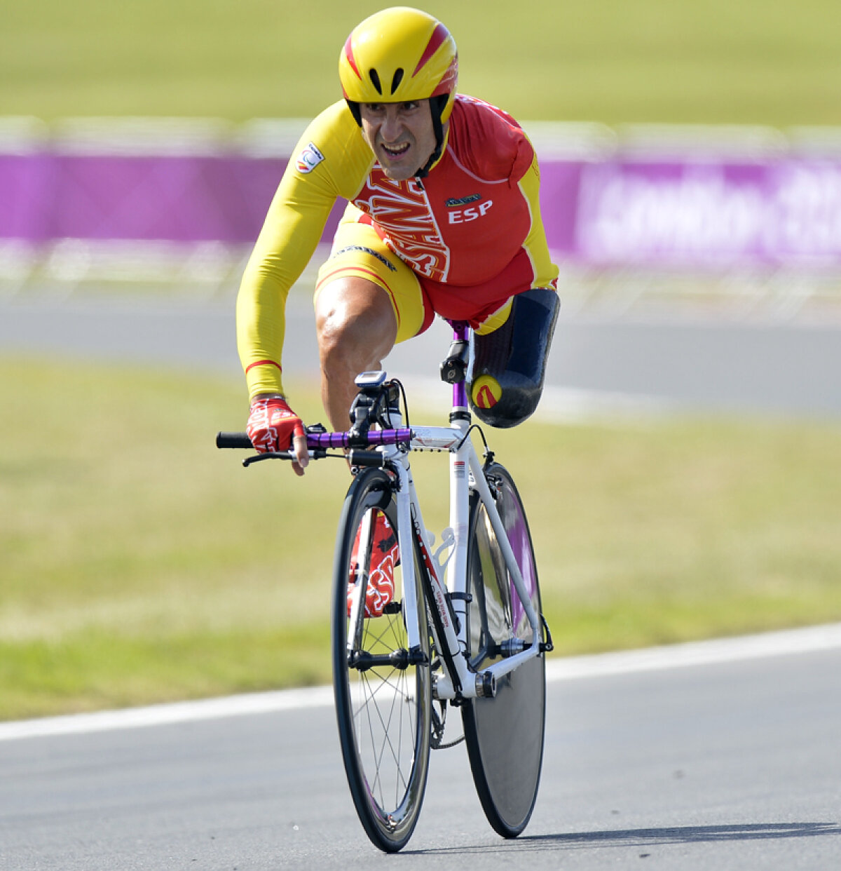 FOTO Eduard Novak îşi laudă adversarul în faţa căruia a pierdut aurul la Paralimpiadă: "El a fost mai bun!"