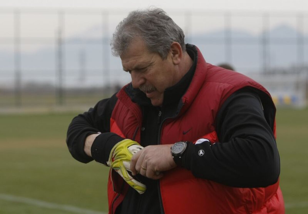 FOTO » UPDATE Duckadam, după operaţia suferită: "Mă simt bine! Sper să cîştige Steaua campionatul"