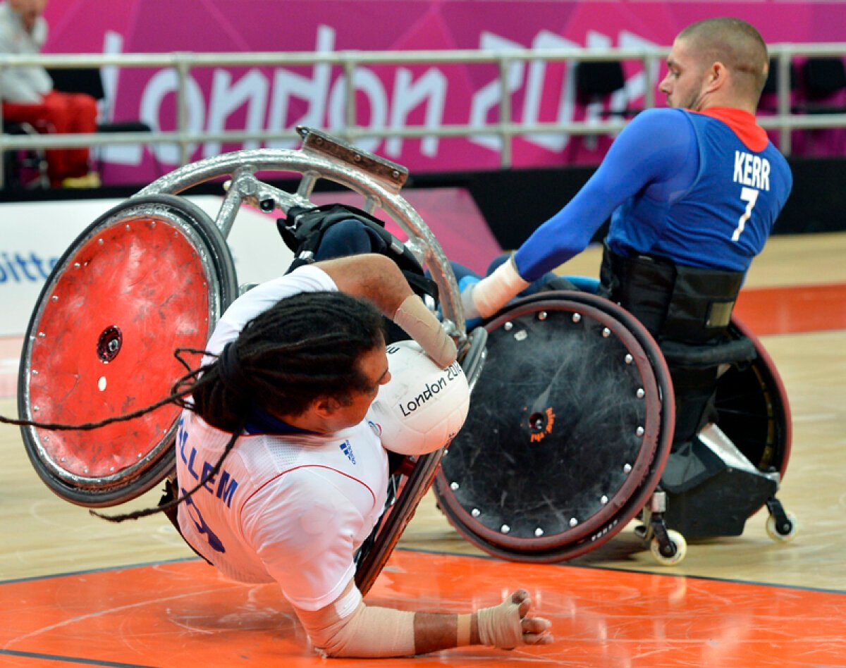 FOTO Adrenalină pură » Rugby-ul în scaun cu rotile, un sport care taie răsuflarea