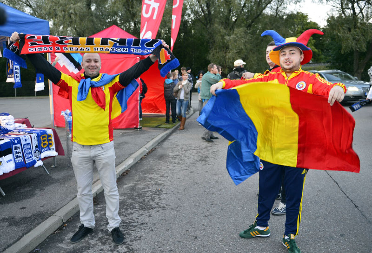 "Tricolori" în mijlocul mareei albastre » Aproape 9.000 de fani ai Estoniei au creat o atmosferă ca pe stadioanele britanice