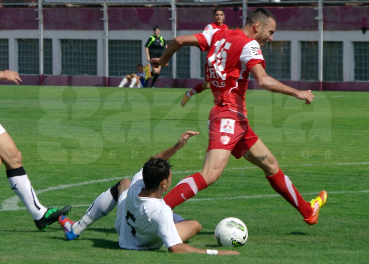 FOTO Alvarez, doar o repriză cu Sportul! Axente, evoluţie decentă