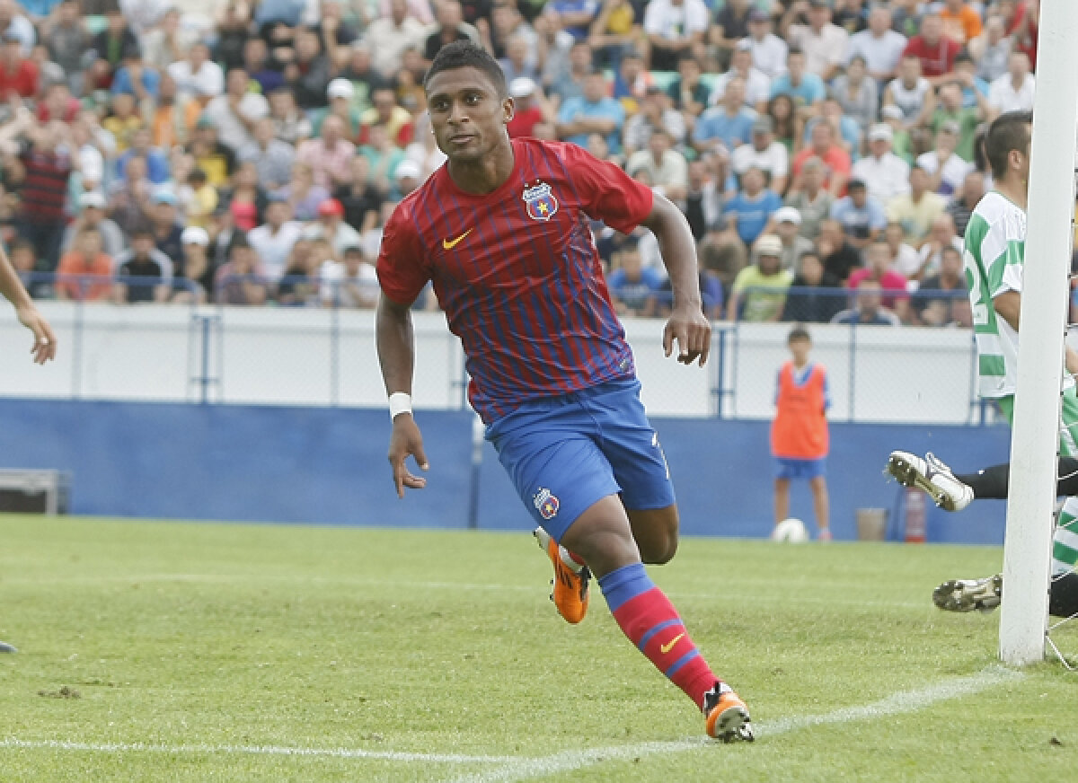 Atacantul dorit de Becali s-a întors azi la Steaua, dar nu e sigur că rămîne