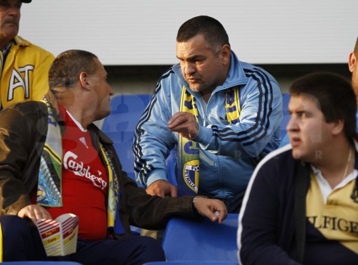 VIDEO + FOTO » Dansul lupilor! » Petrolul a umilit cu 4-0 liderul şi revine în lupta pentru Europa