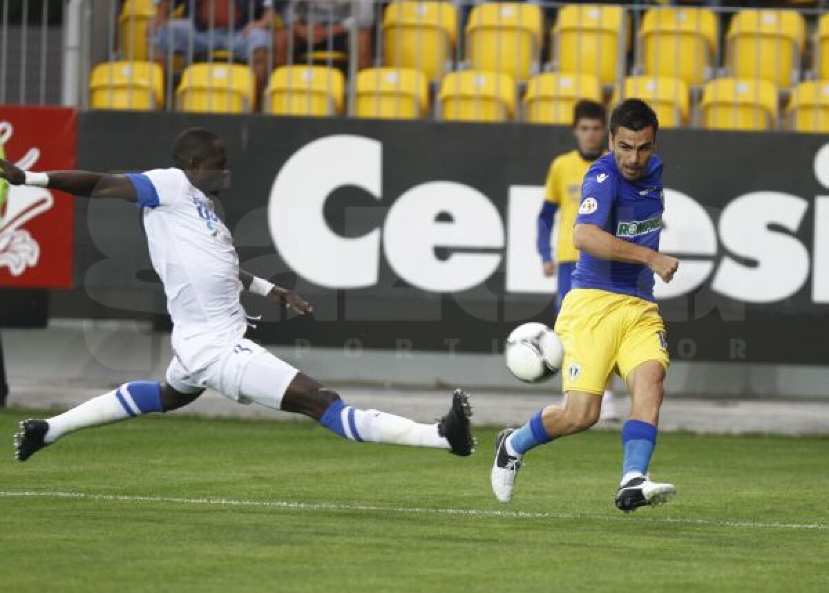 VIDEO + FOTO » Dansul lupilor! » Petrolul a umilit cu 4-0 liderul şi revine în lupta pentru Europa