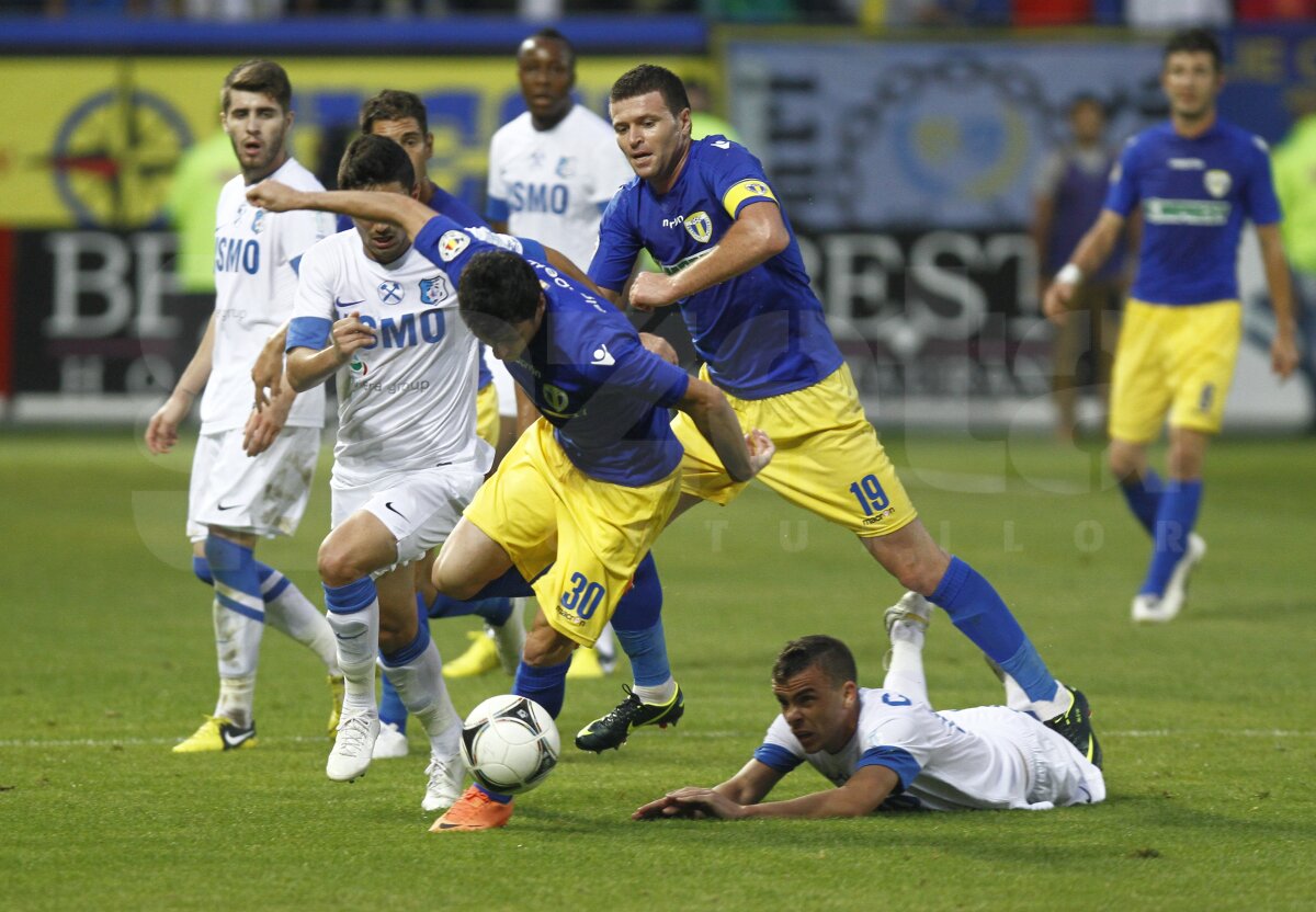 VIDEO + FOTO » Dansul lupilor! » Petrolul a umilit cu 4-0 liderul şi revine în lupta pentru Europa