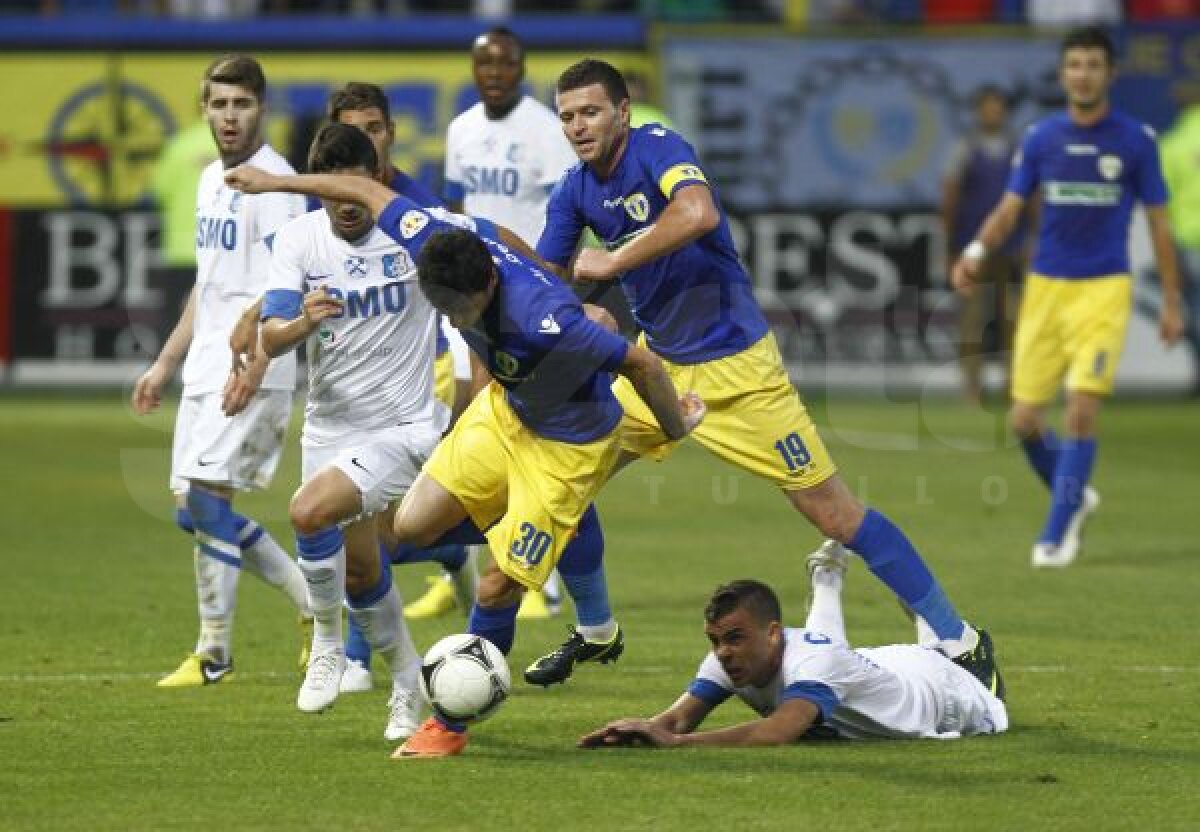 VIDEO + FOTO » Dansul lupilor! » Petrolul a umilit cu 4-0 liderul şi revine în lupta pentru Europa