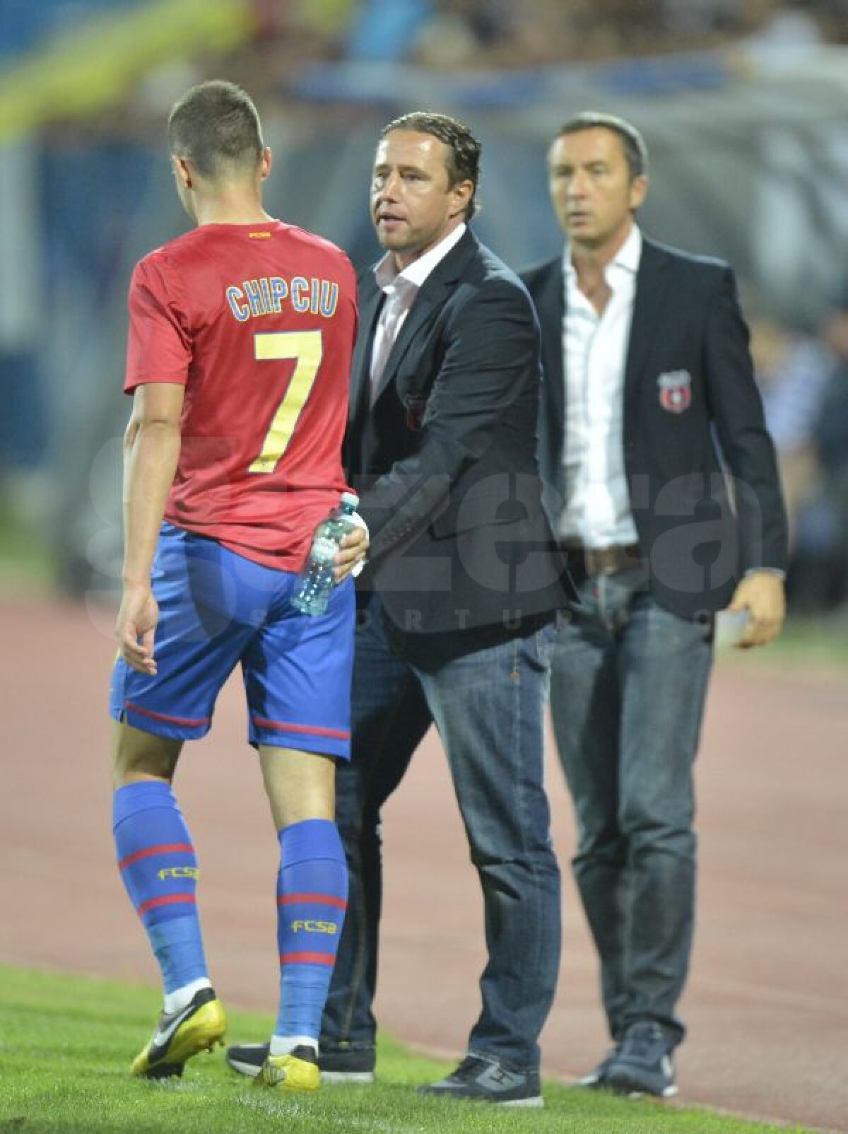 VIDEO + FOTO Forţă pentru Stuttgart! » Steaua a învins Iaşiul cu 3-0 şi a urcat pe primul loc