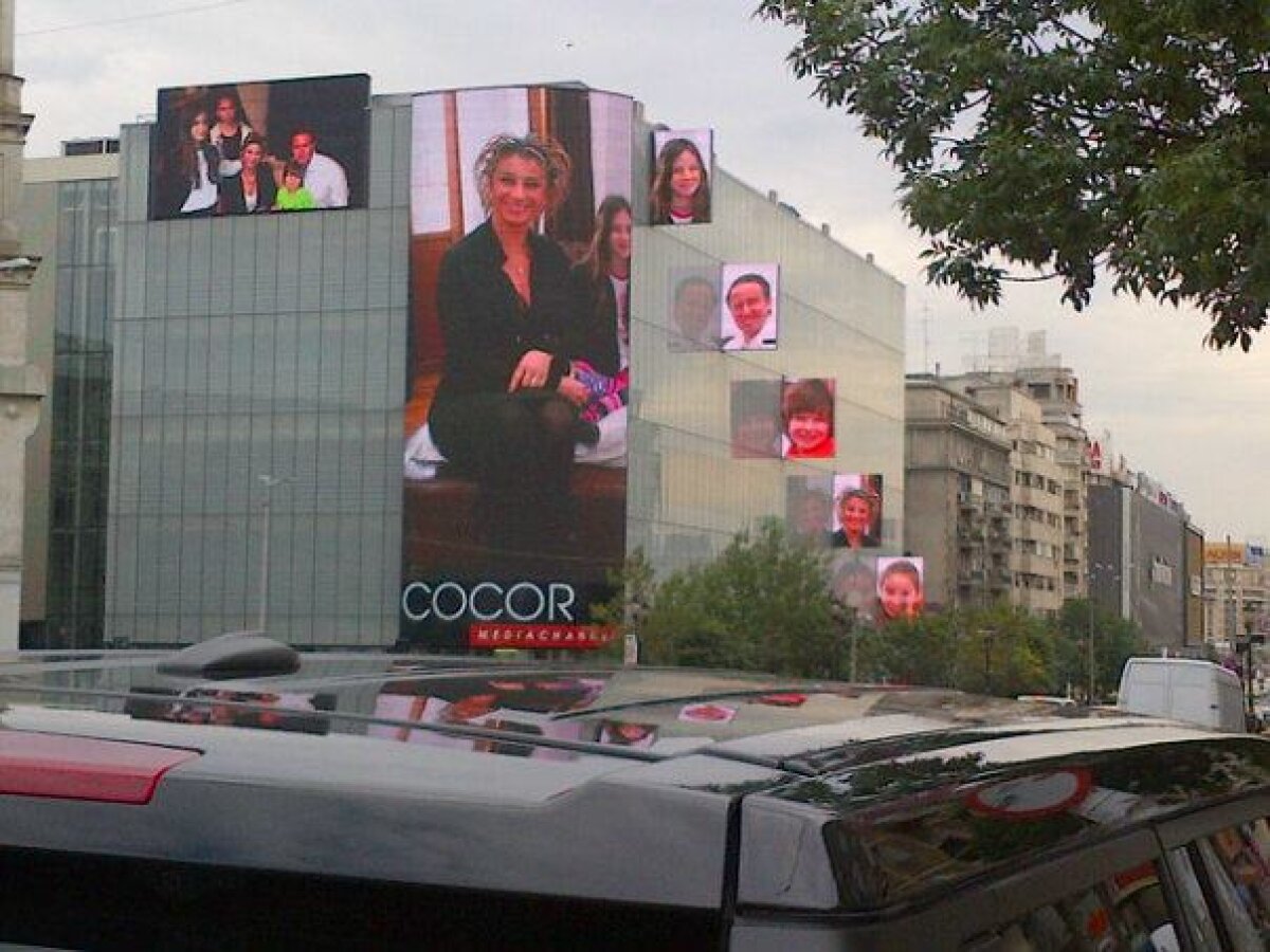 FOTO Antrenorul Stelei sărbătorit în stil Las Vegas la magazinul Cocor!