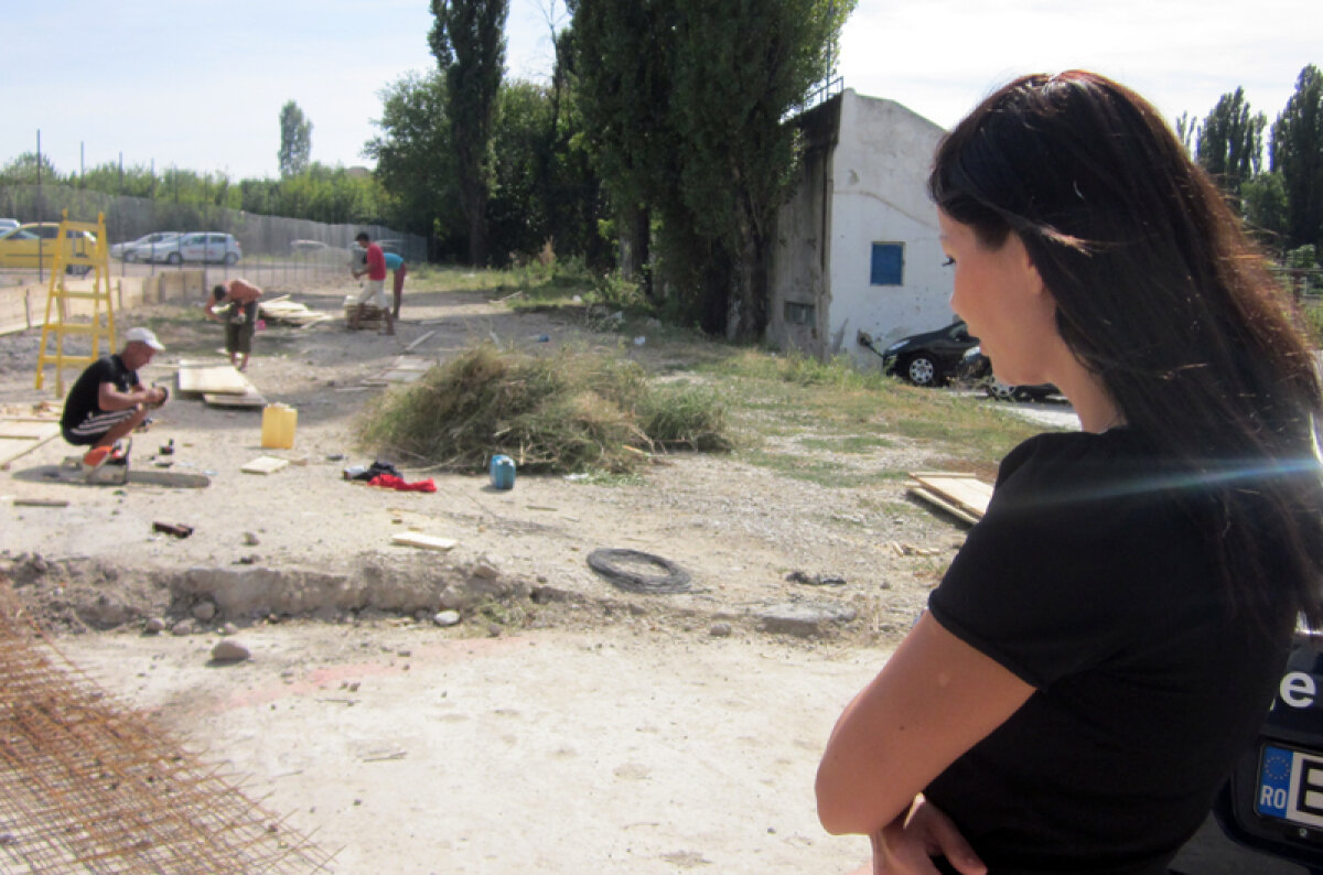 Înjurat şi umilit » Decăderea unui campion: Năstase este pus în situaţii jenante de logodnica sa