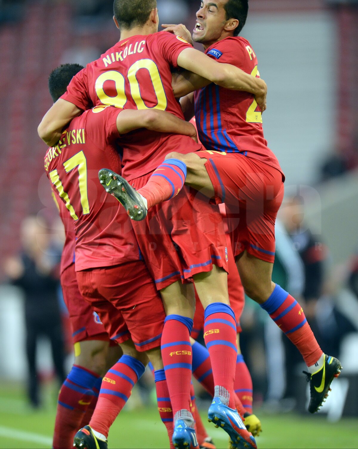 FOTO şi VIDEO  Stuttgart - Steaua 2-2 » La 5 minute de o victorie istorică