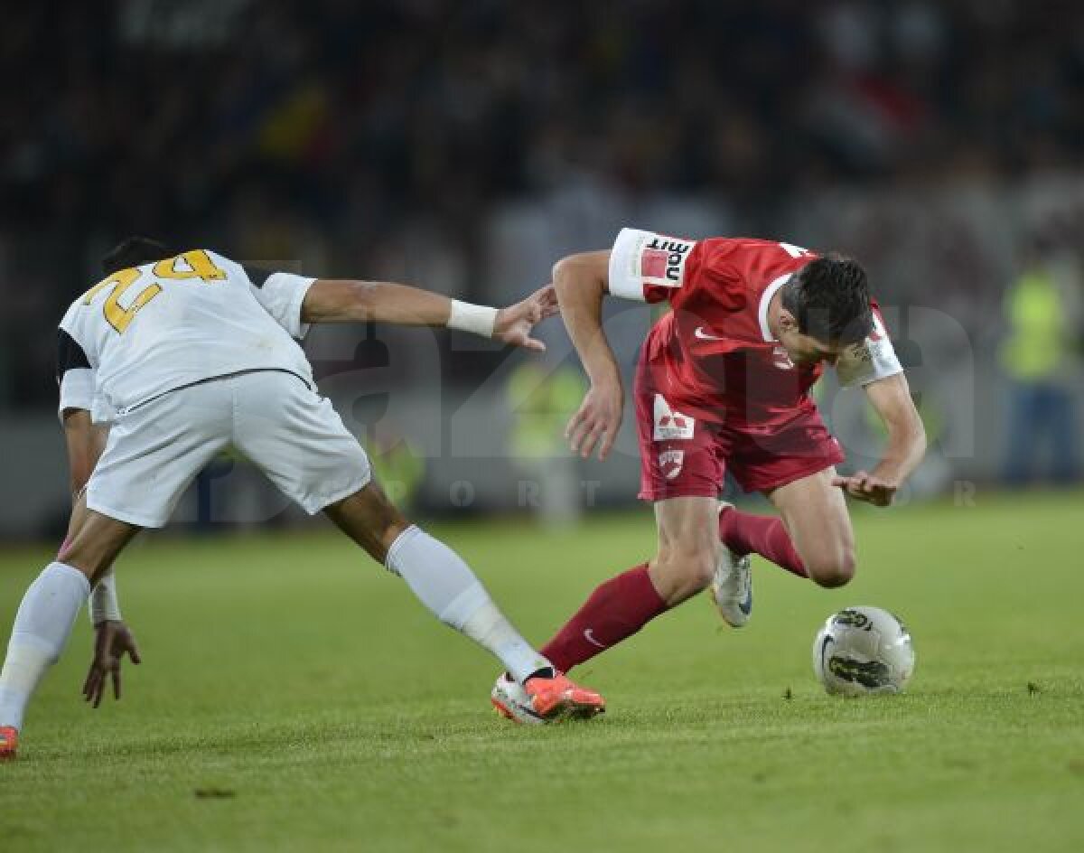 VIDEO+FOTO Dinamo se impune cu 2-1 la Cluj, într-un meci cu gafe de arbitraj la toate golurile