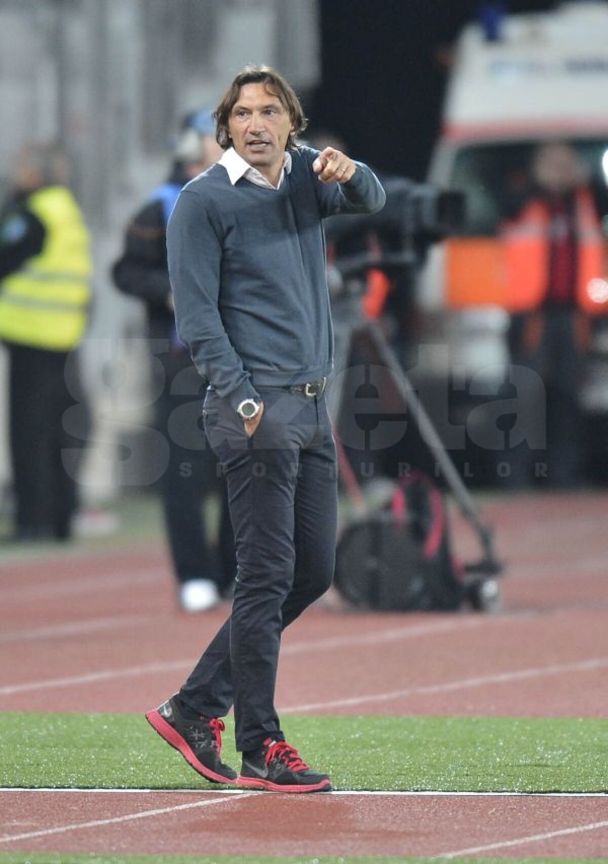 VIDEO+FOTO Dinamo se impune cu 2-1 la Cluj, într-un meci cu gafe de arbitraj la toate golurile