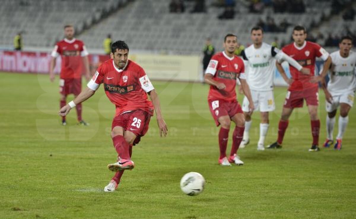 VIDEO+FOTO Dinamo se impune cu 2-1 la Cluj, într-un meci cu gafe de arbitraj la toate golurile
