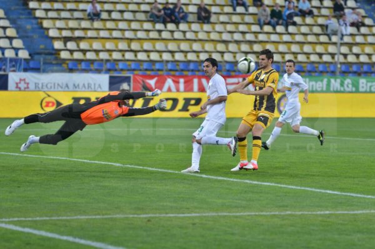 VIDEO+FOTO Şumudică, în pericol? » Braşovul învinge Vasluiul cu 2-1