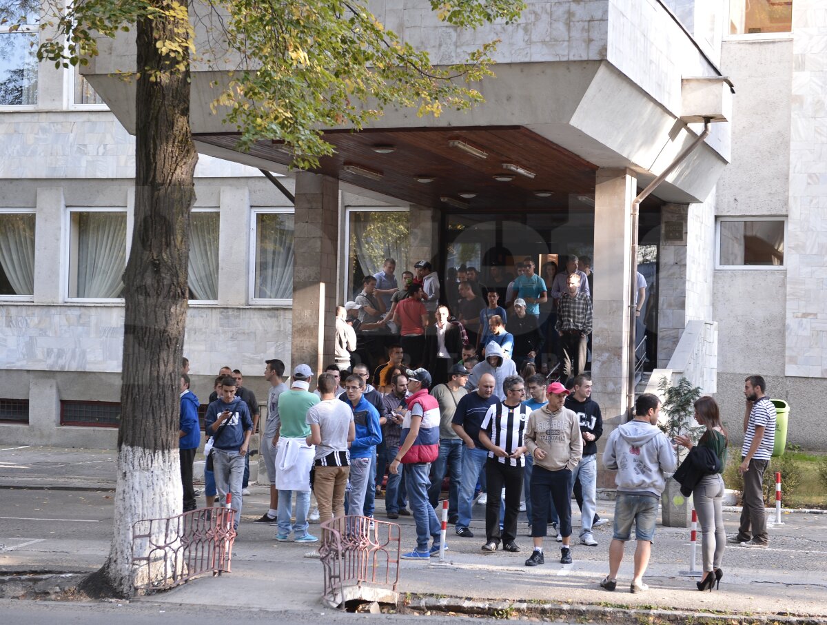 Claudiu Niculescu pentru GSP.RO: "E o zi tristă, mă retrag din cariera de fotbalist" » Cîţi bani are de luat de la U Cluj