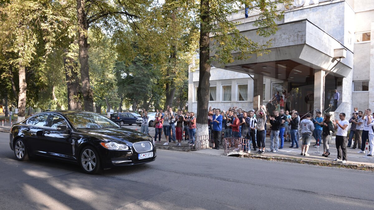 Claudiu Niculescu pentru GSP.RO: "E o zi tristă, mă retrag din cariera de fotbalist" » Cîţi bani are de luat de la U Cluj