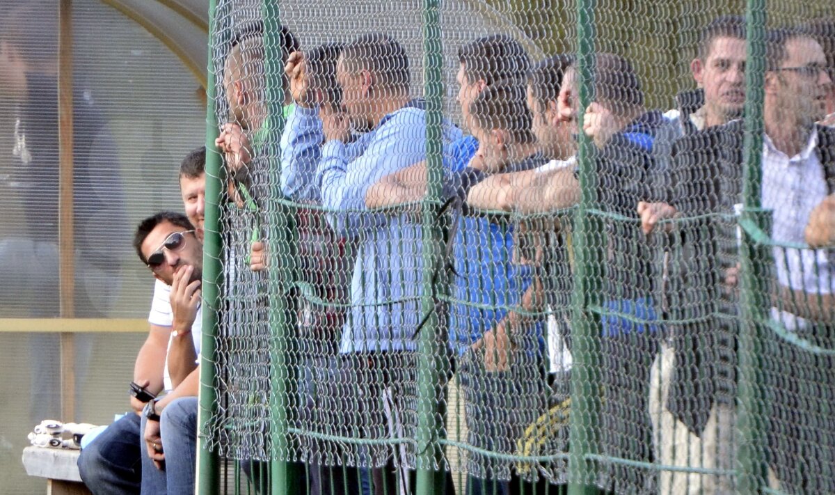 Claudiu Niculescu pentru GSP.RO: "E o zi tristă, mă retrag din cariera de fotbalist" » Cîţi bani are de luat de la U Cluj