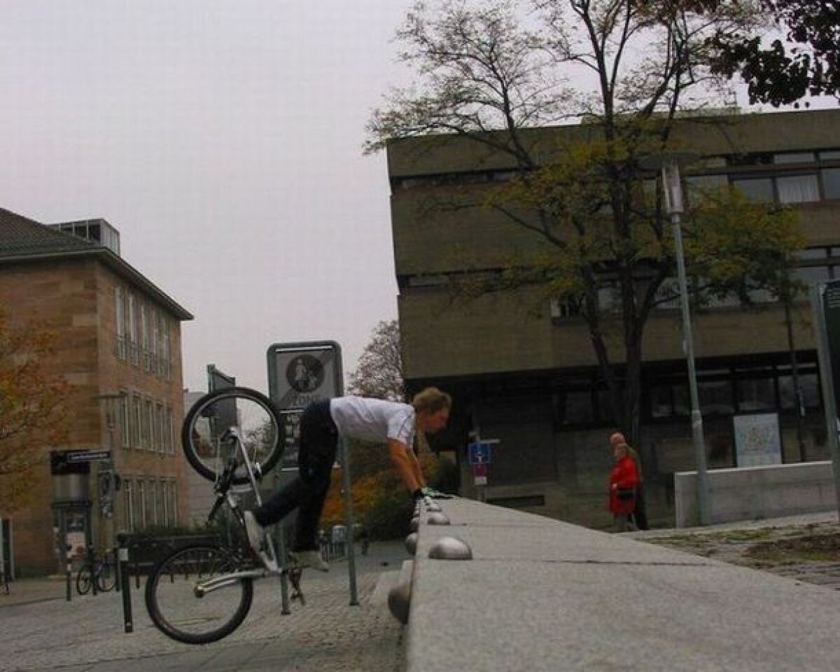 FOTO Cînd sportul devine pericol » Cele mai neobişnuite accidente surprinse de fotografi